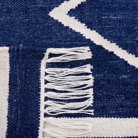 Safavieh 7 x 7 ft. Kilim Flat Weave Round Area Rug with Fringes, Navy & Ivory KLM764N-7R